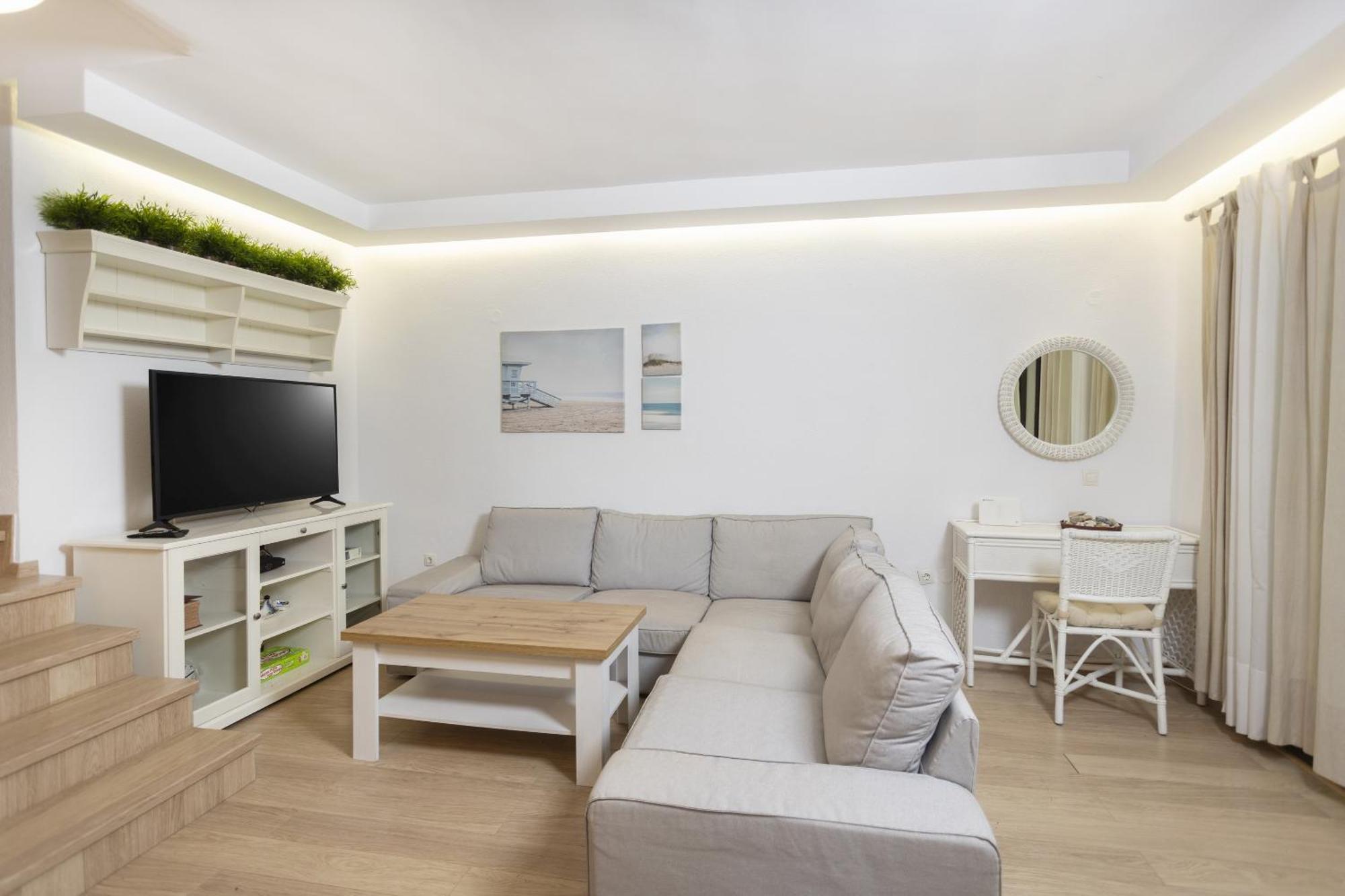 Lovely Villa 3 Min From The Beach 卡尼奥提 外观 照片