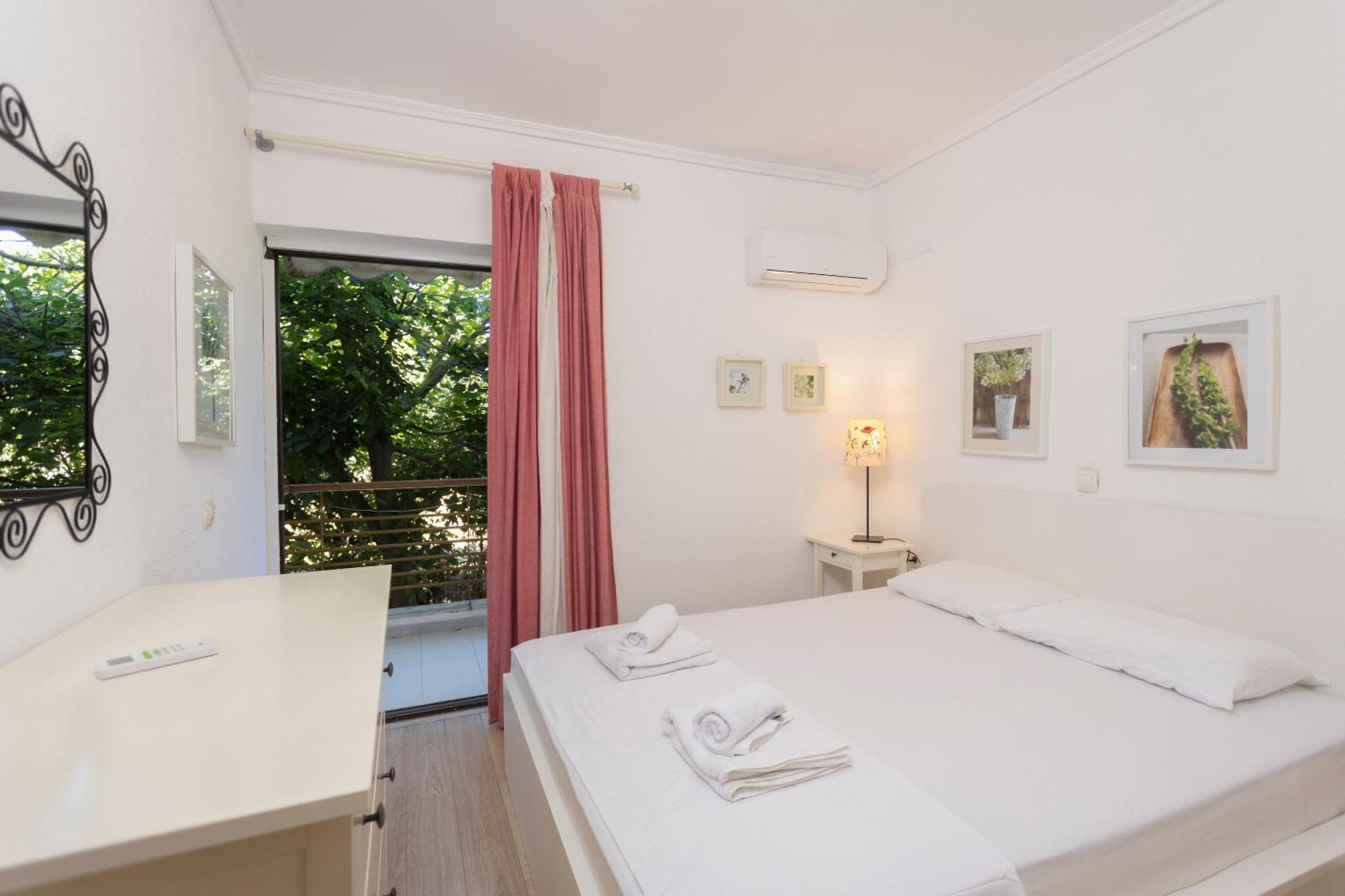 Lovely Villa 3 Min From The Beach 卡尼奥提 外观 照片